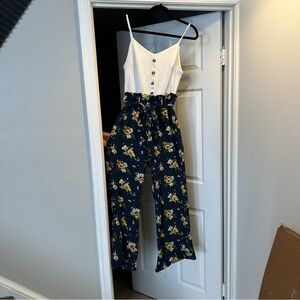Jun Ivy Floral Women’s Navy and White‎ Jumpsuit, Size S